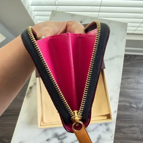 Louis Vuitton Monogram Multicolor Zippy Coin Purse Black Pink Full Set EUC - Picture 12 of 13